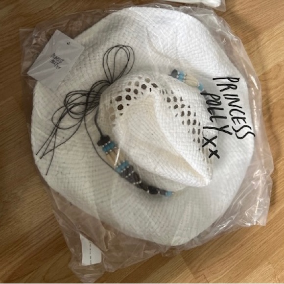 COPY - Princess Polly brownball cowboy hat - Picture 4 of 4